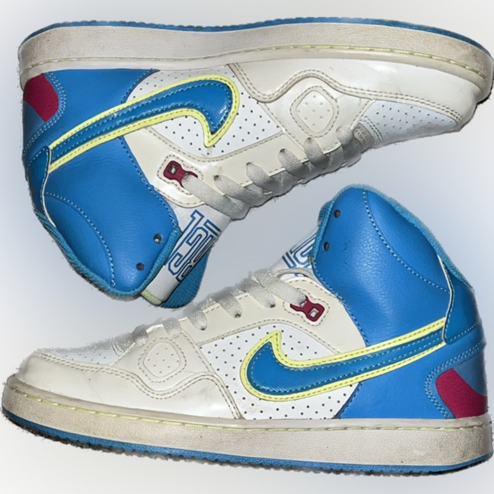 Nike Kid's Air Force Mid-Top
Athletic Sneakers 616371-101